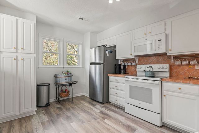 4999 Highway 17 Business Unit 108 D, Murrells Inlet, SC 29576