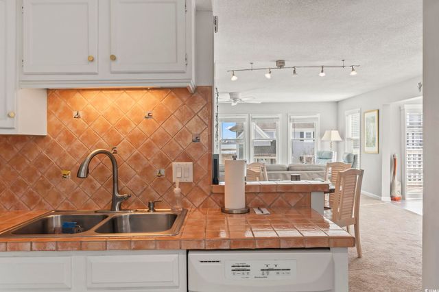 4999 Highway 17 Business Unit 108 D, Murrells Inlet, SC 29576