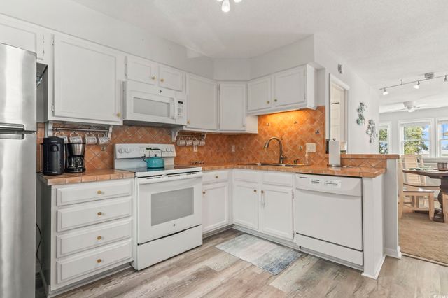 4999 Highway 17 Business Unit 108 D, Murrells Inlet, SC 29576