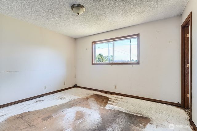 8910 NE 82nd Street, Vancouver, WA 98662