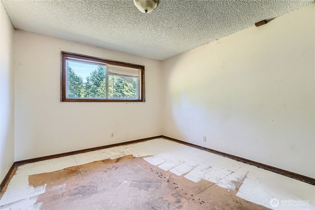 8910 NE 82nd Street, Vancouver, WA 98662