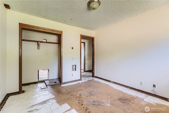 8910 NE 82nd Street, Vancouver, WA 98662