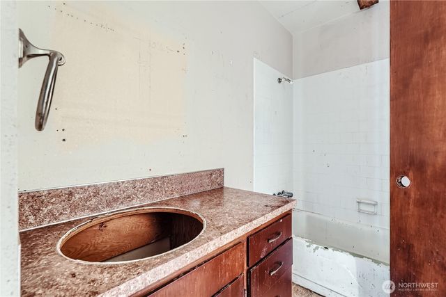 8910 NE 82nd Street, Vancouver, WA 98662