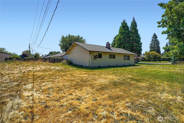 8910 NE 82nd Street, Vancouver, WA 98662