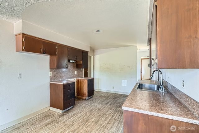 8910 NE 82nd Street, Vancouver, WA 98662
