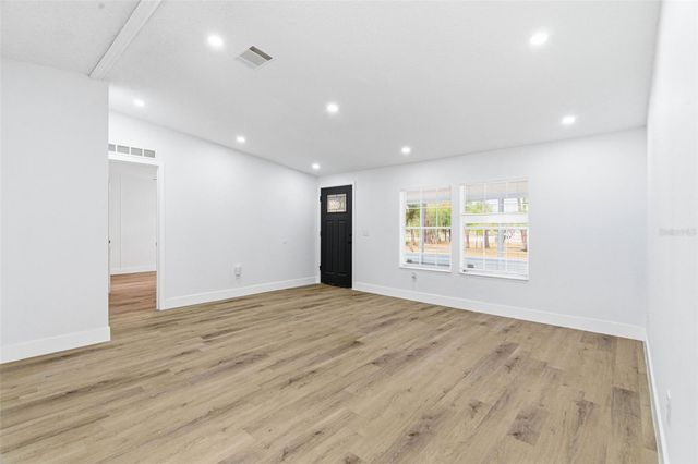 3906 FOX RIDGE BOULEVARD, Wesley Chapel, FL 33543