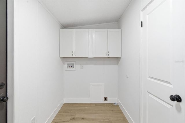 3906 FOX RIDGE BOULEVARD, Wesley Chapel, FL 33543