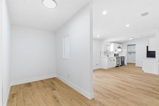 3906 FOX RIDGE BOULEVARD, Wesley Chapel, FL 33543