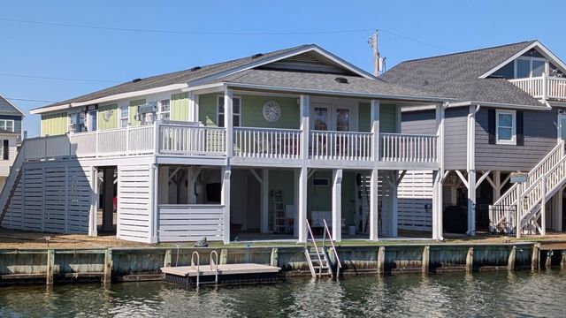 412 35th Ave. N, North Myrtle Beach, SC 29582