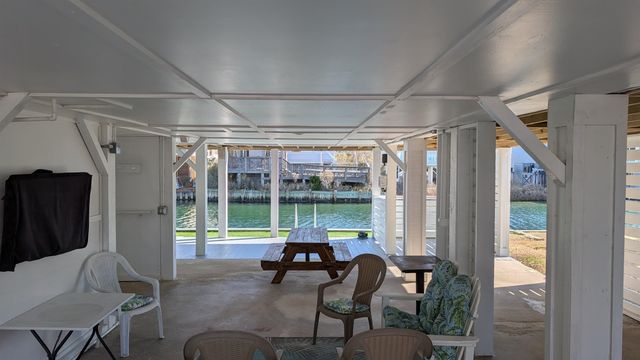 412 35th Ave. N, North Myrtle Beach, SC 29582