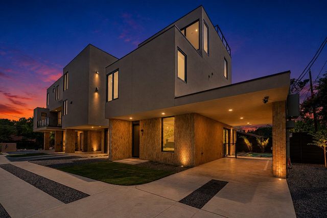 1403 Barton Hills Dr 3, Austin, TX 78704