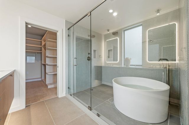 1403 Barton Hills Dr 3, Austin, TX 78704