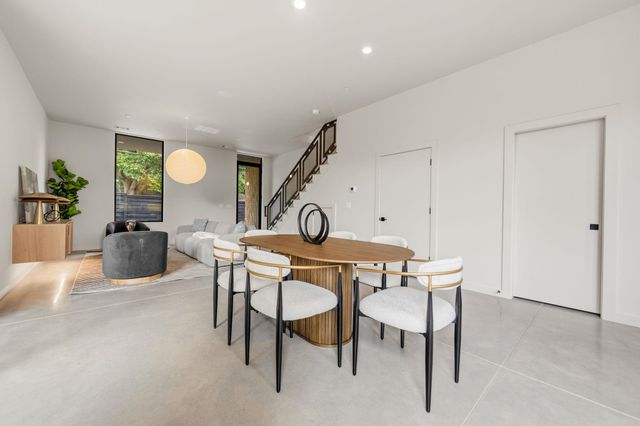 1403 Barton Hills Dr 3, Austin, TX 78704