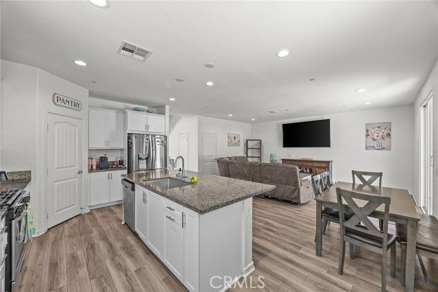 4620 Belleview Court, Jurupa Valley, CA 92509