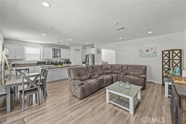 4620 Belleview Court, Jurupa Valley, CA 92509