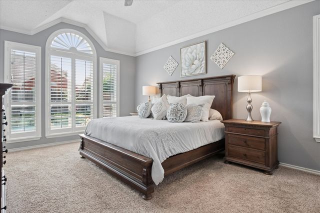 1913 Hartford Road, Grapevine, TX 76051
