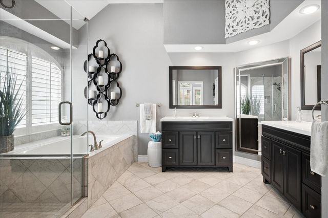 1913 Hartford Road, Grapevine, TX 76051