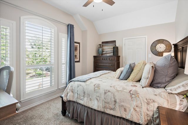 1913 Hartford Road, Grapevine, TX 76051