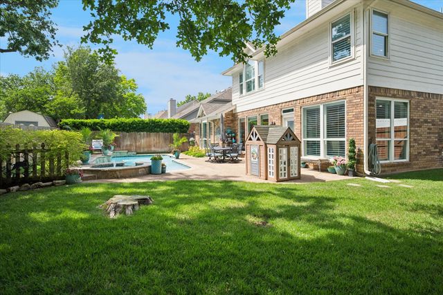1913 Hartford Road, Grapevine, TX 76051