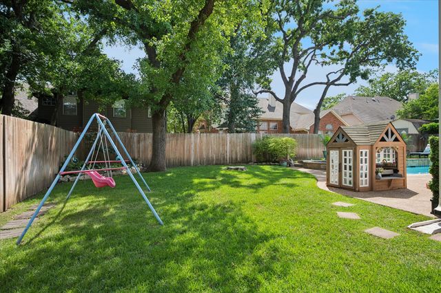 1913 Hartford Road, Grapevine, TX 76051