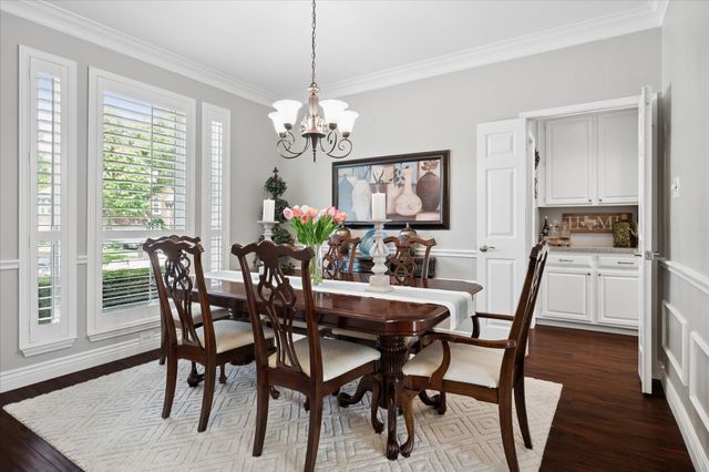 1913 Hartford Road, Grapevine, TX 76051