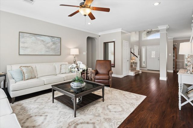1913 Hartford Road, Grapevine, TX 76051