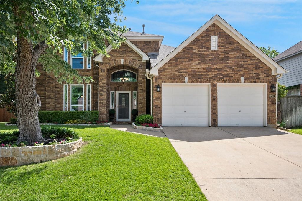 1913 Hartford Road, Grapevine, TX 76051
