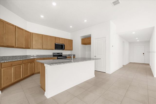 3421 NARROWS DRIVE, Lakeland, FL 33810