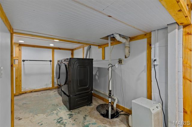 12884 Route 108, Carlinville, IL 62626