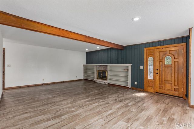 12884 Route 108, Carlinville, IL 62626