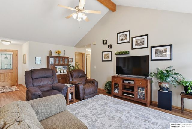 125 S 202nd Street, Elkhorn, NE 68022