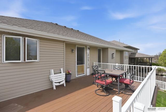 125 S 202nd Street, Elkhorn, NE 68022