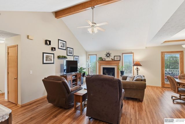 125 S 202nd Street, Elkhorn, NE 68022