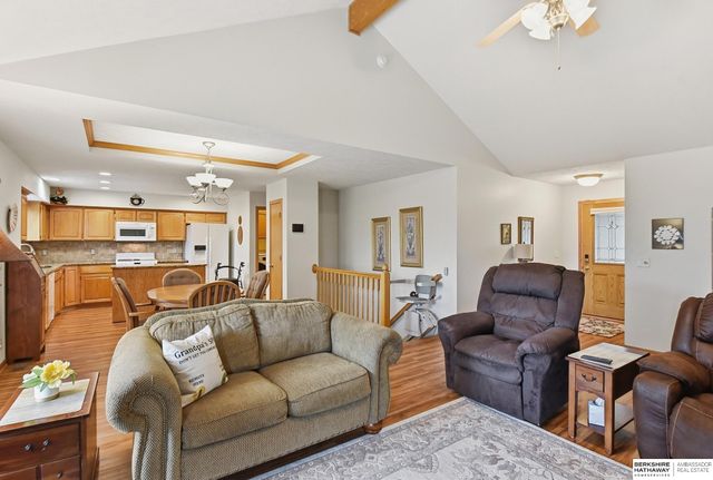 125 S 202nd Street, Elkhorn, NE 68022
