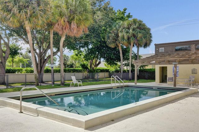 1330 NW 13TH Street 3, Boca Raton, FL 33486