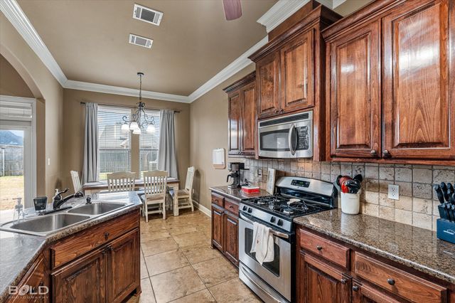 1311 Quincy Drive, Bossier City, LA 71111