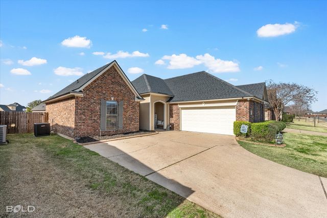 1311 Quincy Drive, Bossier City, LA 71111