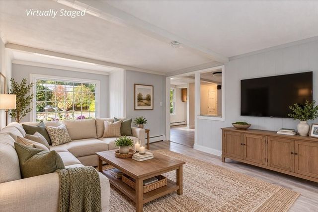 7 Scott Hill Rd, Ipswich, MA 01938