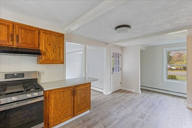 7 Scott Hill Rd, Ipswich, MA 01938