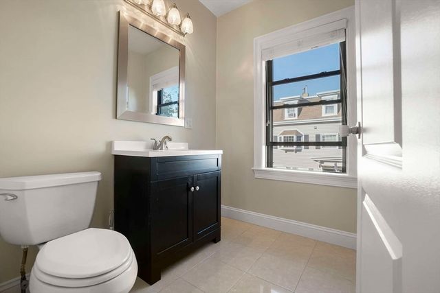 156 O St PH, Boston, MA 02127