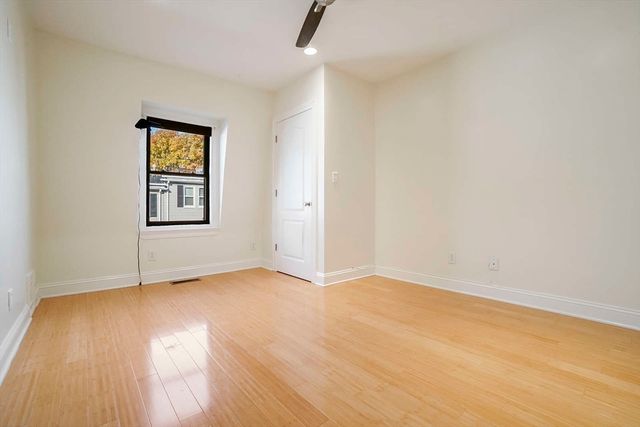 156 O St PH, Boston, MA 02127