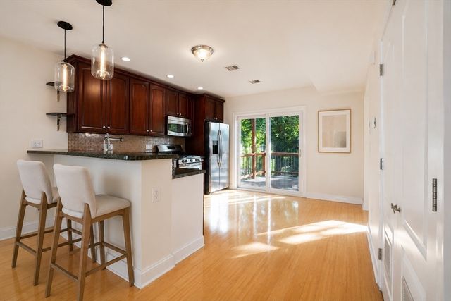 156 O St PH, Boston, MA 02127