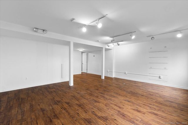 908 State Street 5, New Haven, CT 06511