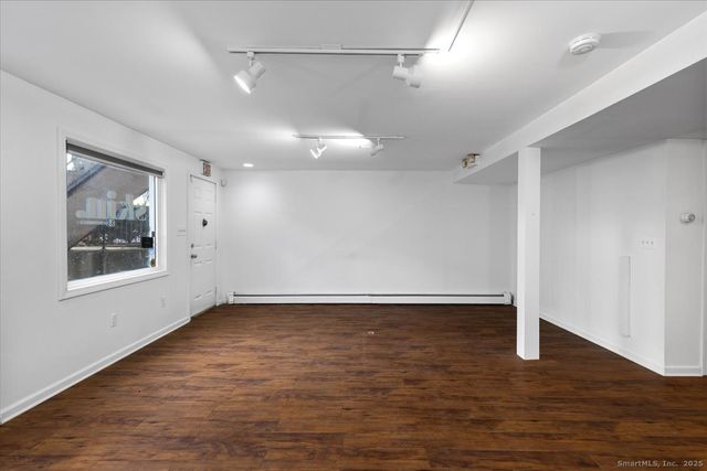 908 State Street 5, New Haven, CT 06511