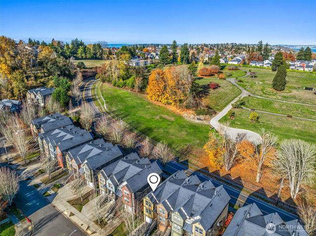 2670 SW Sylvan Heights Drive, Seattle, WA 98106