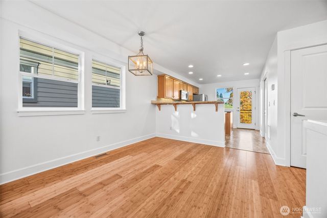 2670 SW Sylvan Heights Drive, Seattle, WA 98106