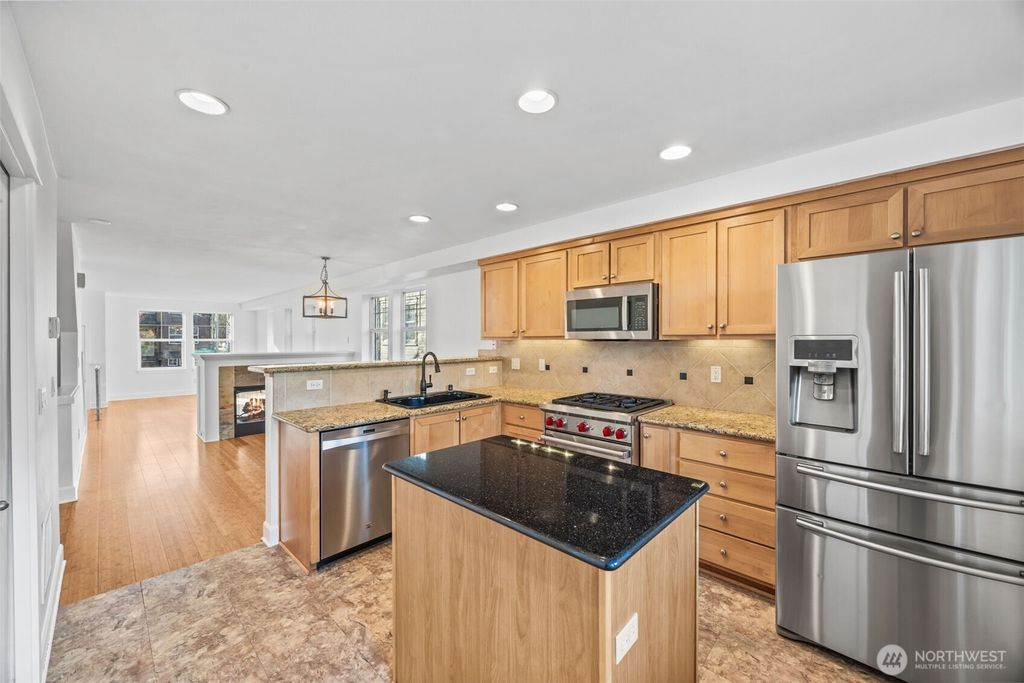 2670 SW Sylvan Heights Drive, Seattle, WA 98106