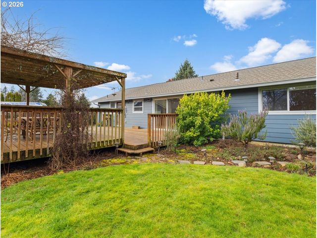 16552 Se WOODWARD St, Portland, OR 97236