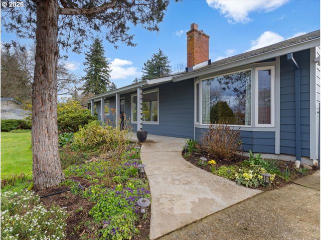 16552 Se WOODWARD St, Portland, OR 97236