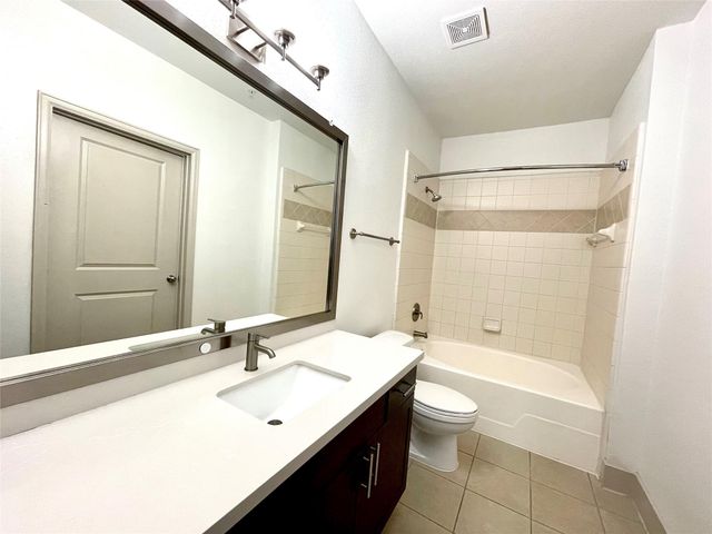 2222 Smith Street 203, Houston, TX 77002